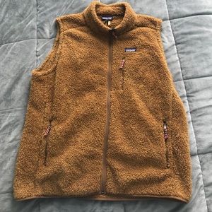 Brown fleece Patagonia vest